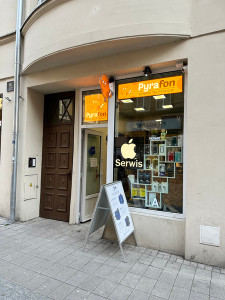 Zdjęcie na okładce dla Serwis telefonów Poznań Pyrafon. Serwis telefonów Samsung Iphone Xiaomi Huawei Realme Oppo Vivo